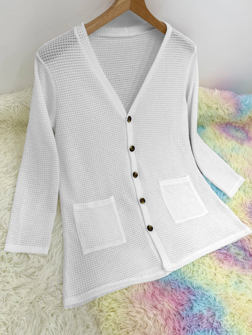 Plus size solid color v-neck cardigan casual long sleeve button front cardigan suitable for spring and autumn
